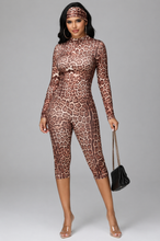 Load image into Gallery viewer, Feline Luxx Capris 3pc Set- Print