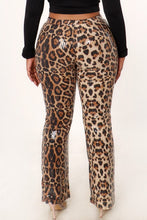 Load image into Gallery viewer, Glitz &amp; Growl Sequin Pants- Leopard
