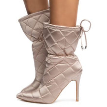 Load image into Gallery viewer, Makayla Quilted Booties- Nude
